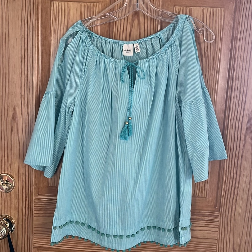 NWOT Rafaella Cold Shoulder Striped Tassle Tunic